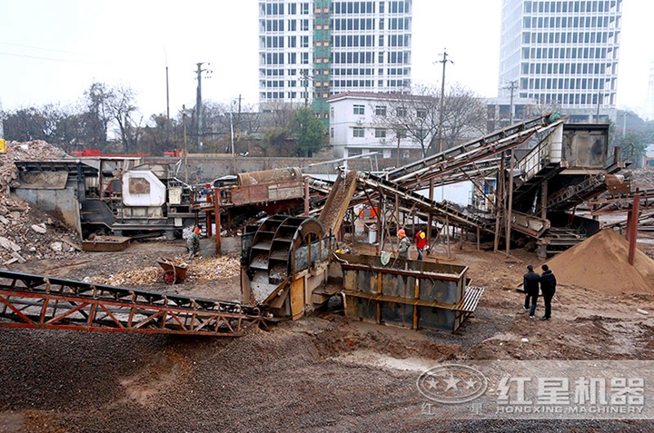 移动式建筑垃圾处理生产现场